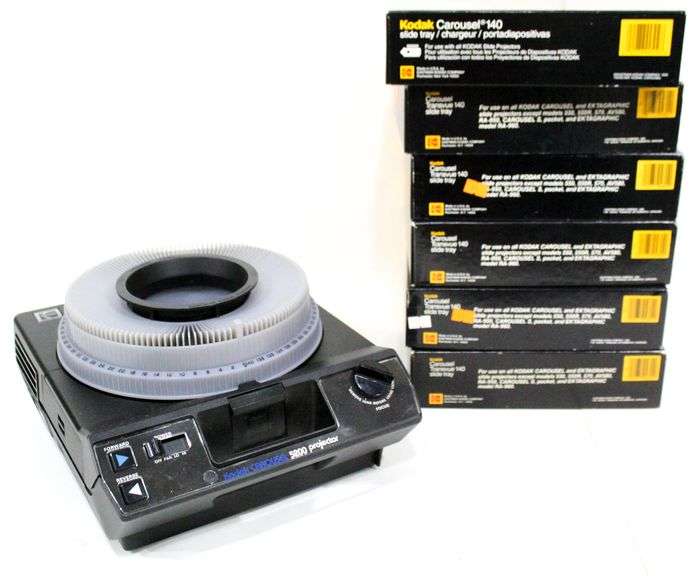 Kodak Carousel 5200 Slide Projector with 7 slide trays Bunting Online
