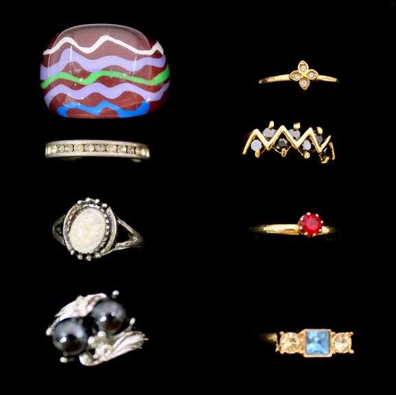 Rings of different sizes, designs and styles - Bunting Online Auctions