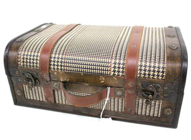 Wooden Keepsake / Trinket Box with Clasp that looks like Luggage. 7"x16