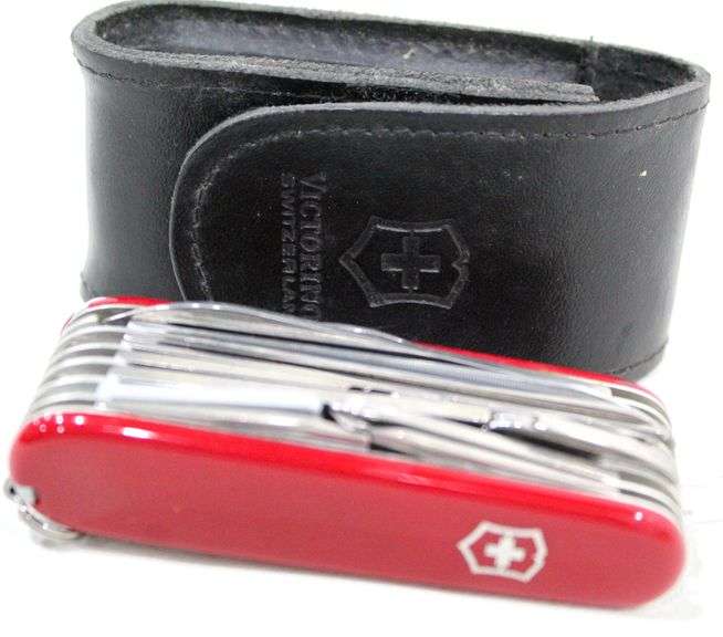 Victorinox Switzerland Swiss Army Utility Pocket Knife with Case