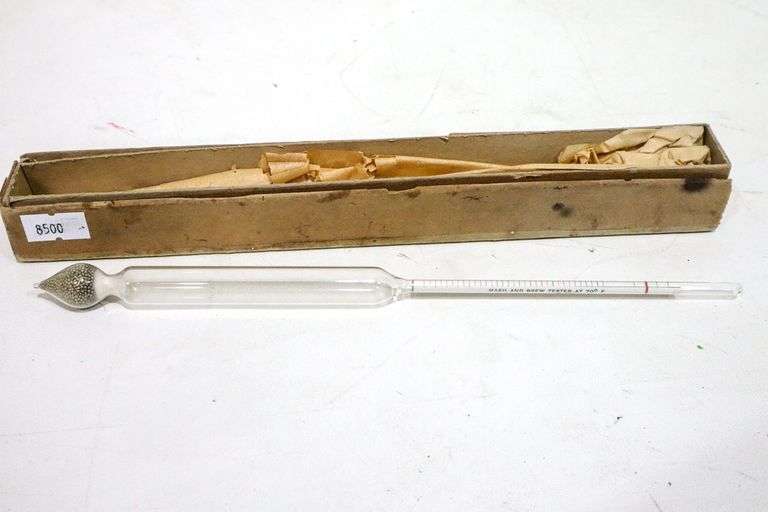 Vintage Mash and Brew Hydrometer / Saccharometer Tester at 70° with Box