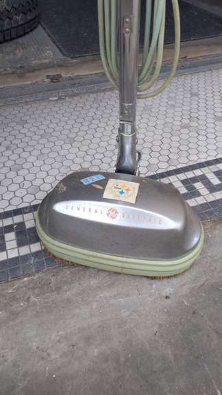 old fashioned floor buffer