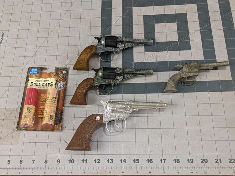 CAP GUNS. 2 MADE IN ITALY BY EDISON GIOCATTOLI Bid On Estates