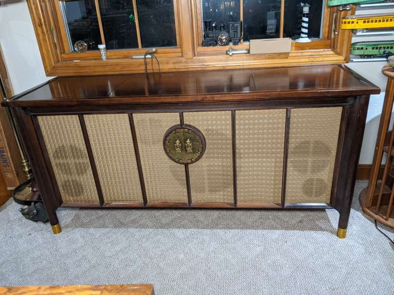 VINTAGE MOTOROLA STEREO / RECORD PLAYER CONSOLE Bid On Estates