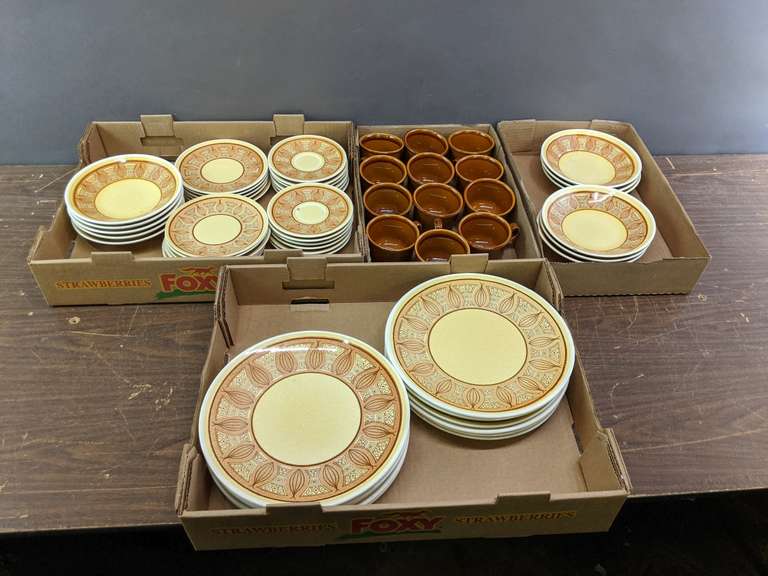 Mid Century DIsh Set, backs marked USA Bid On Estates