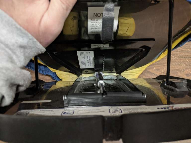 EZ UP Seat Cushion that has Hydraulic Assist for Getting Out of Chairs