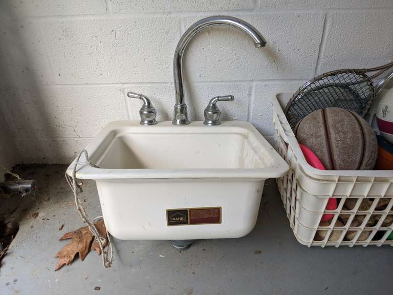 Small Utility Tub Bid On Estates Auction Services