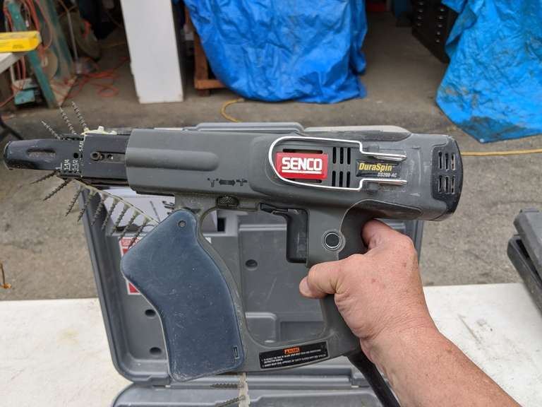 Senco DuraSpin Auto Feed Screw Gun (works) Bid On Estates Auction