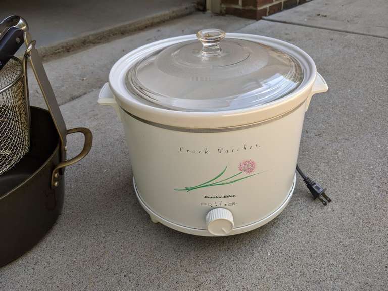 Deep Fryer Pan and Crock Pot Bid On Estates Auction Services