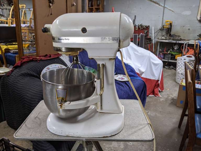 KitchenAid Mixer (works) Bid On Estates Auction Services