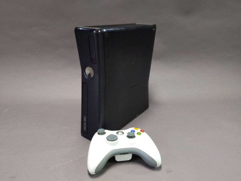 XBox 360 Console. (1 Controller) NO CORDS, NO POWER SUPPLY INCLUDED