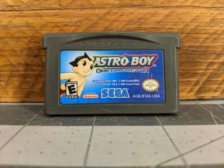 Gameboy Color Astro Gameboy Advance: Astro Boy Omega Factor - Bid On Estates Auction Services