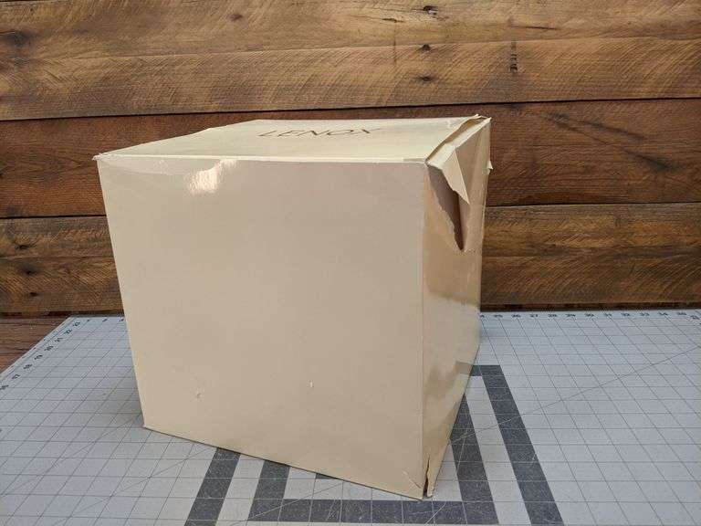 Lenox Christmas Tree Votive Candle Holder Bid On Estates Auction Services