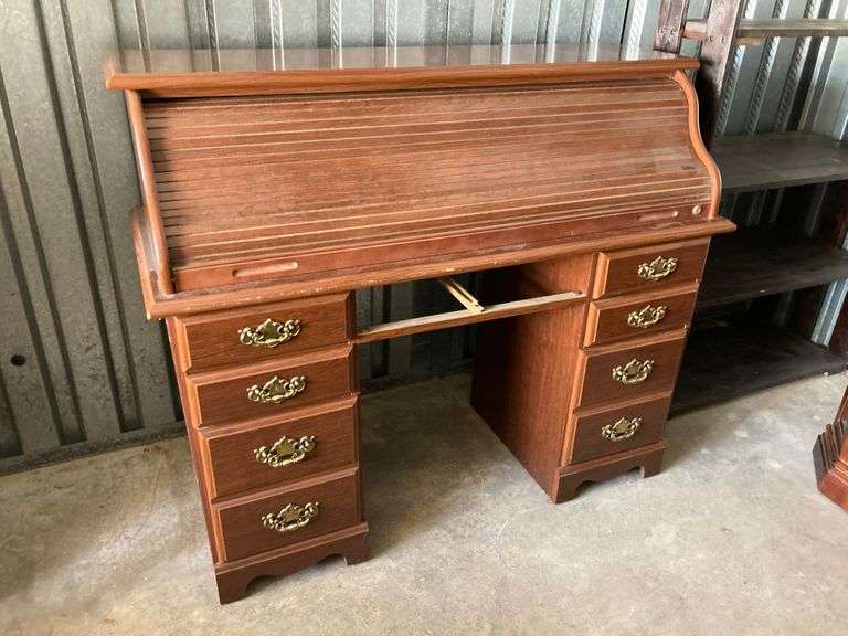 Roll Top Desk (particle board, center drawer is included) Bid On