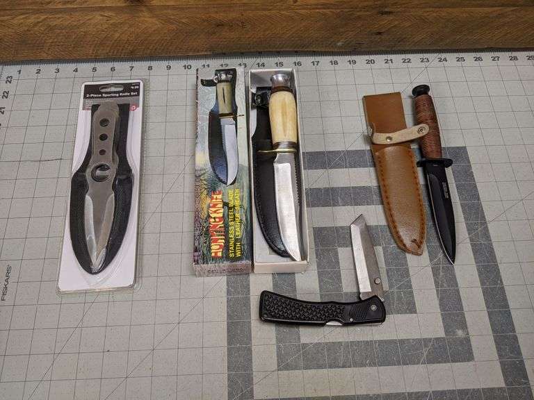 4 Knives Bid On Estates Auction Services