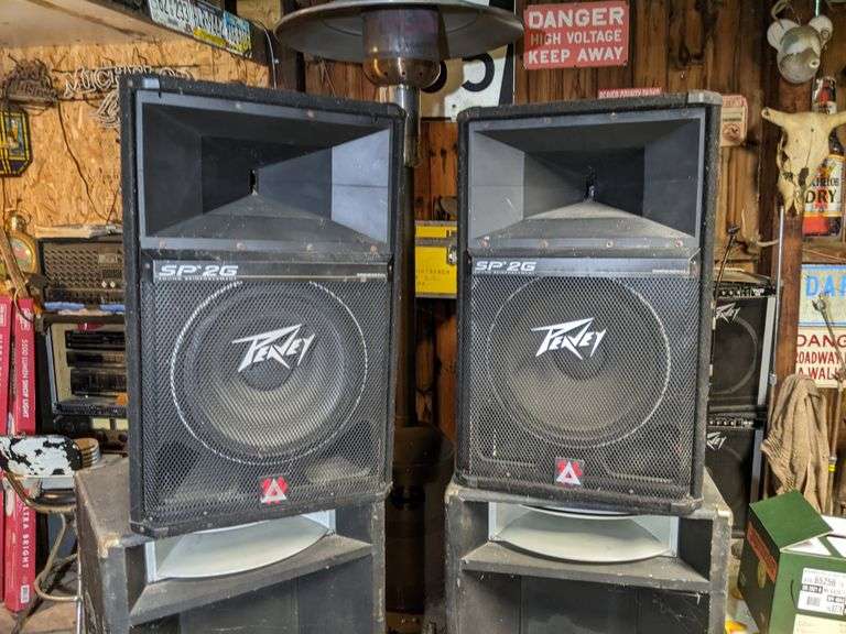 Pair of Speakers. Peavey SP2G Bid On Estates Auction Services