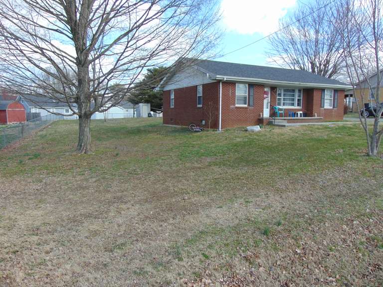 3026 Seminole Drive Hopkinsville, KY Bolinger Real Estate & Auction