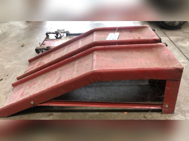 Car Ramps, creeper Bolinger Real Estate & Auction