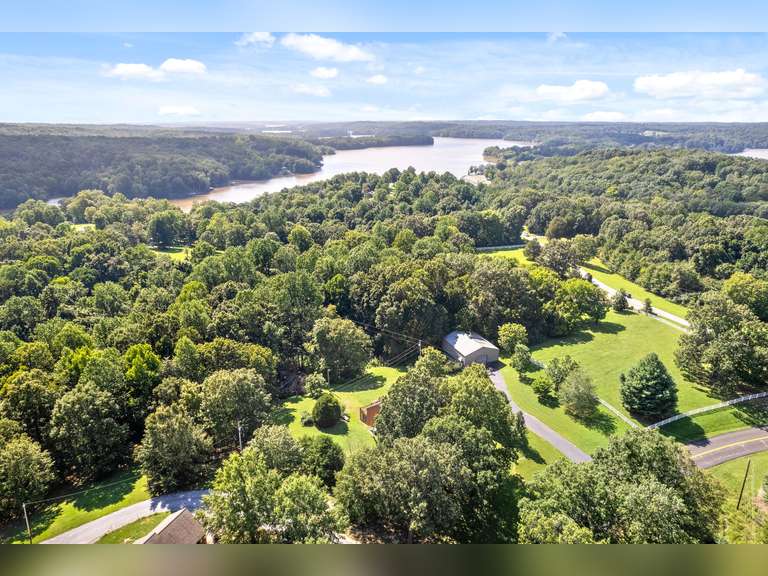 ABSOLUTE REAL ESTATE AUCTION 2277 ROCKCASTLE ROAD, CADIZ, KY