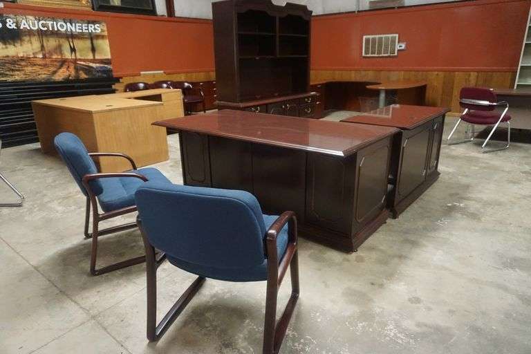 Office Furniture For Sale at Online Auction