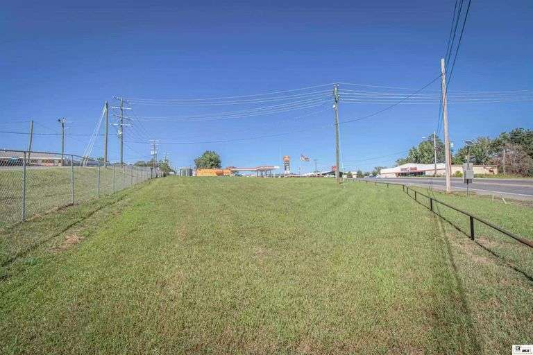 Commercial Lot in Farmerville, LA
