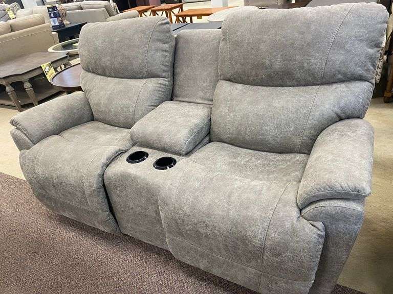 Lazy Boy Console with Double Recliners (NonPower) Auctions