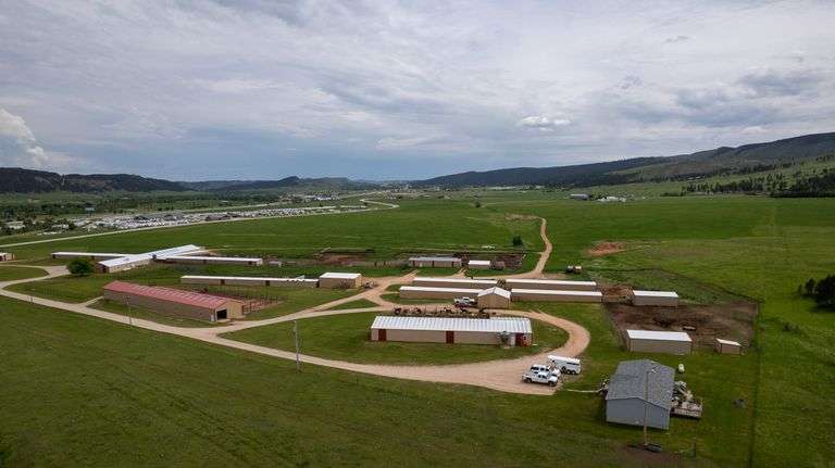 98.2 Acres & Improvements