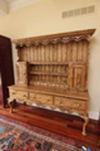 BIDDING CLOSED! 12/16/2020 Online Auction: High End Furnishings, Handwoven Rugs, Electronics - Poland, OH. CLEAN PET FREE HOME!