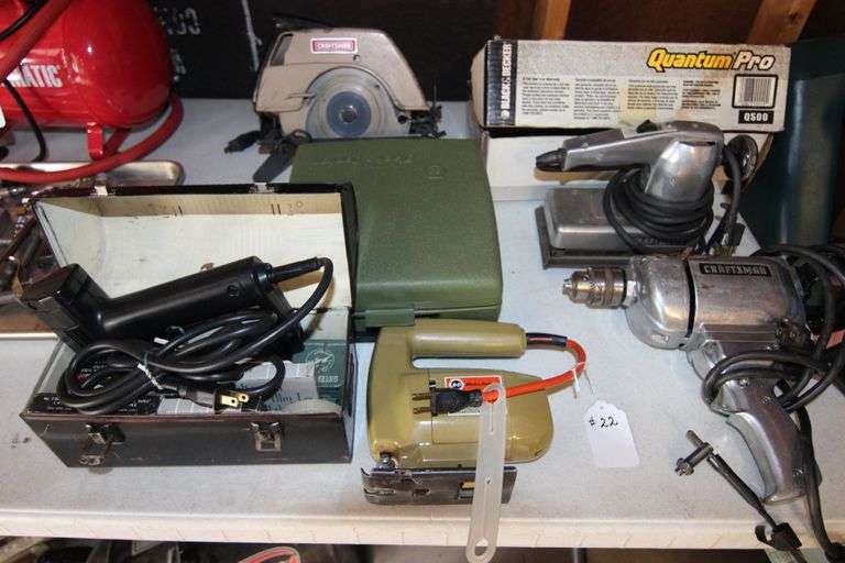 2 Black & Decker jig saws and electric stapler, Craftsman circular saw