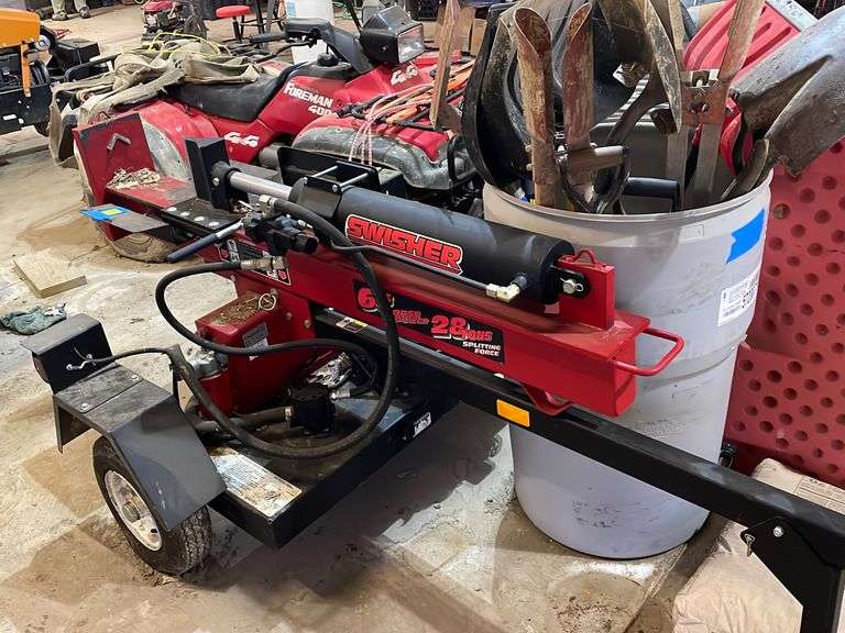 Swisher Wood Splitter. 6.75HP, 28Ton Splitting Force. Briggs & Stratton