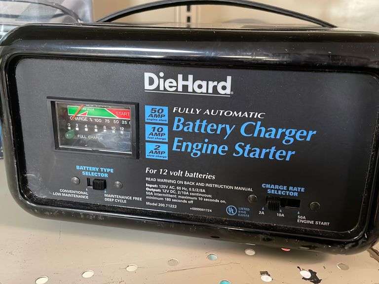 Die hard battery, charger engine starter. For 12 V batteries