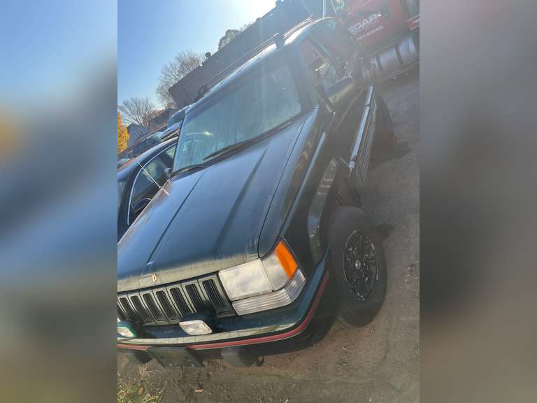 thumbnail image 2 of 1994-1995 Jeep Grand Cherokee 5.2L Automatic - FED 56026974 - Plug And Play ECU - New Updated 2 of 5