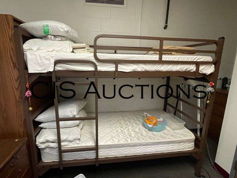 TWIN BUNK BEDS LOT CIS Auctions