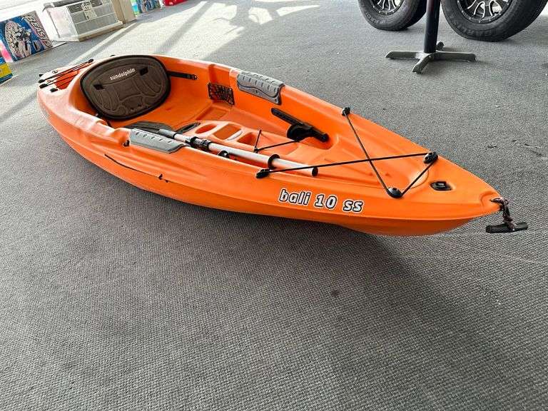 Sundolphin Bali 10 ss Kayak Prime Time Auctions, Inc.