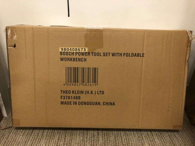 Bosch Power Tool Set with Foldable Workbench Prime Time Auctions, Inc.