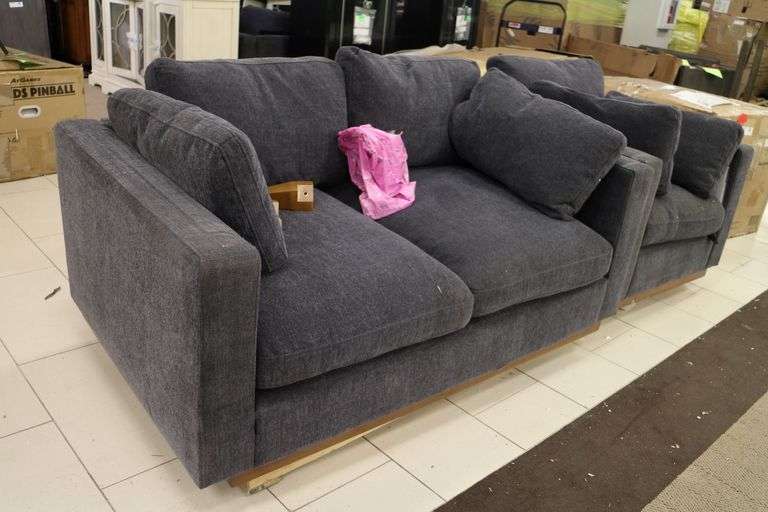 Matching Couch and Loveseat Set Prime Time Auctions, Inc.
