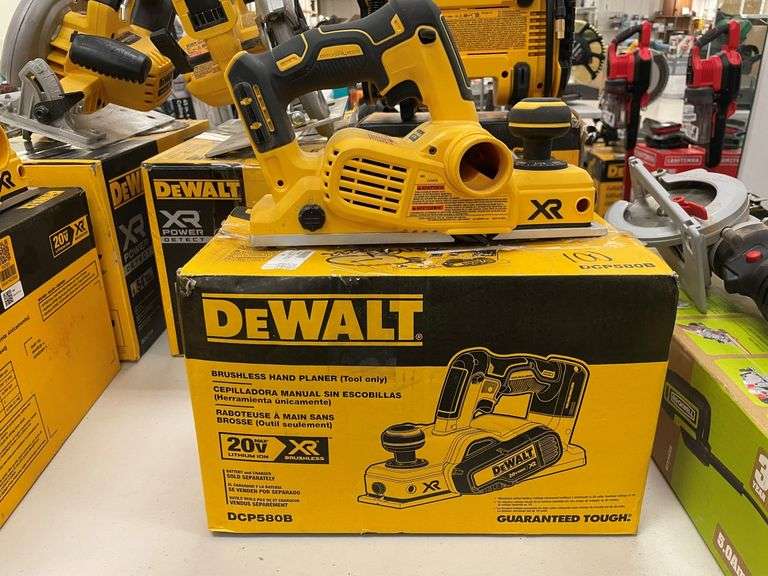 DeWalt 20 V Max XR Brushless Hand Planer Prime Time Auctions, Inc.