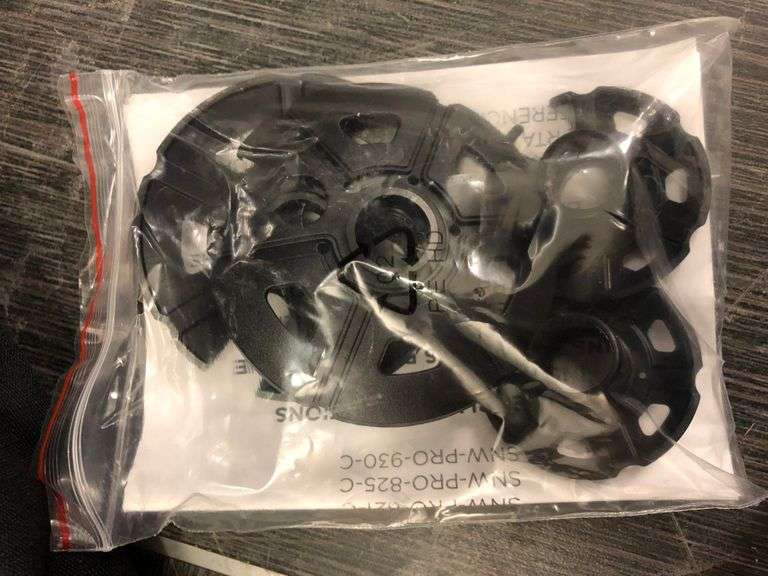 Alptrek Pro 825 Snowshoe Set Prime Time Auctions, Inc.