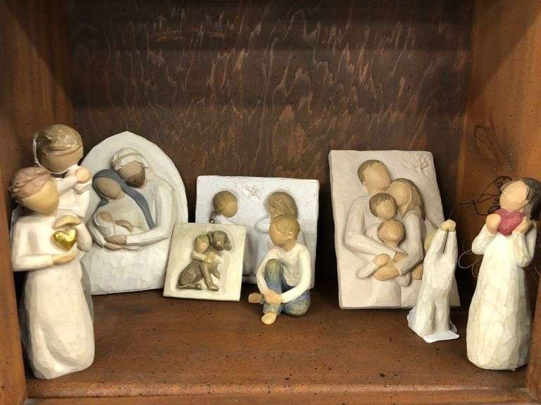 Willow Tree Figurines Prime Time Auctions, Inc.