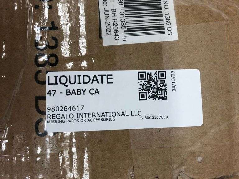 Regalo Deluxe Portable Play Yard * Prime Time Auctions, Inc.