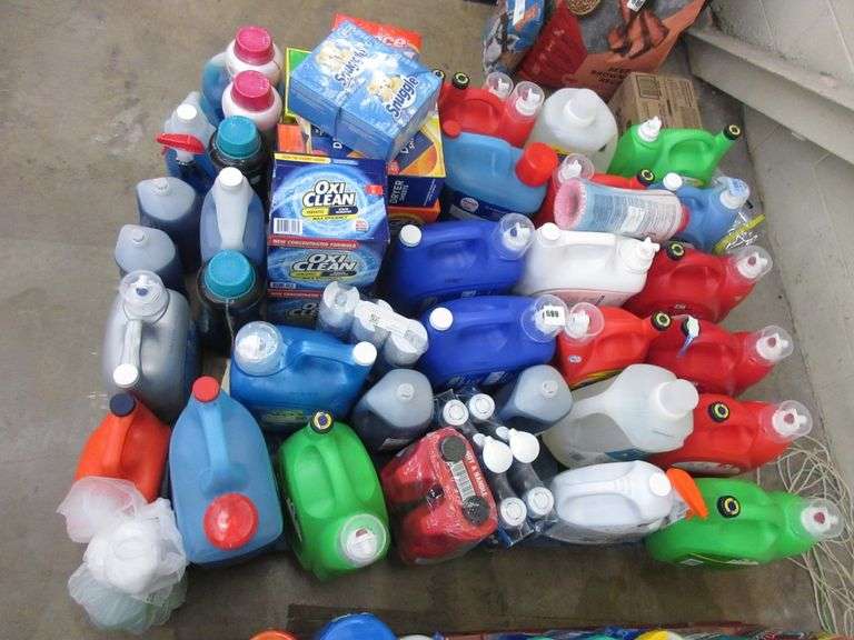 Pallet Of Cleaning Supplies Drano Oxi Clean Stain Remover Snuggle