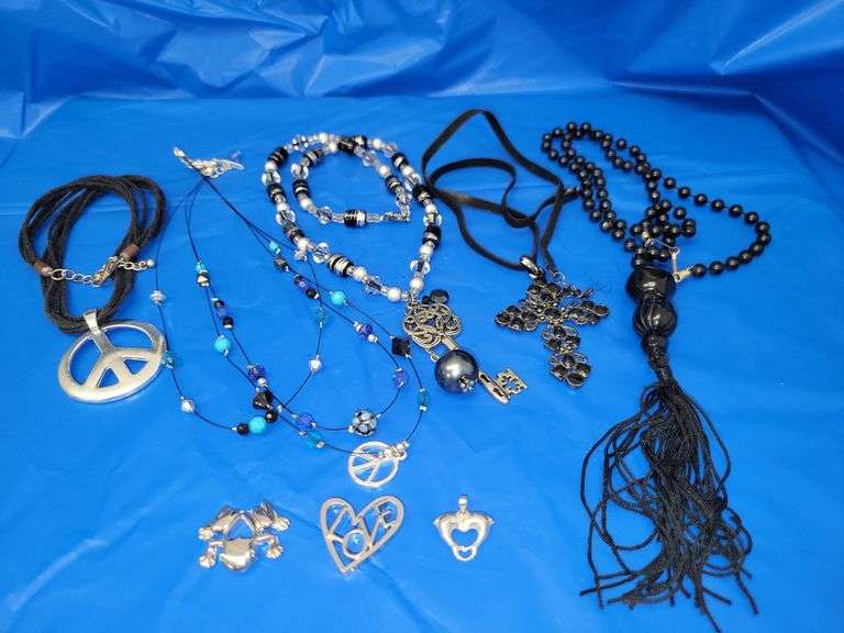 Costume Jewelry, Pendants Prime Time Auctions, Inc.