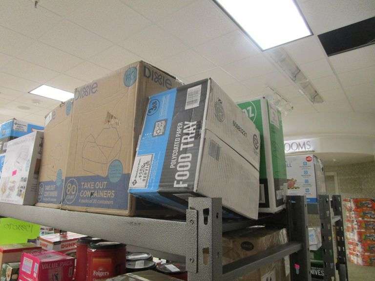 2) Dixie Take Out Containers, Member's Mark Food Tray 3lb, Member's Mark Containers and Lids