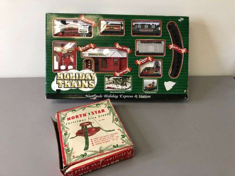 Holiday Trains North Pole Holiday Express and Station, North Star