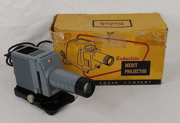 Kodak, Slide Projector Colorado Premier Realty & Auction Services