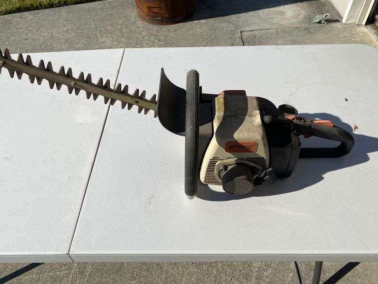 Stihl HS61 Gas Powered Hedge Trimmer Motor Turns But Won’t Start