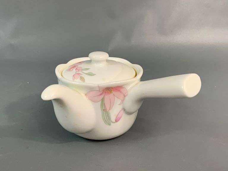 Japanese Tea Pot with Infuser Coastal Downsizing LLC