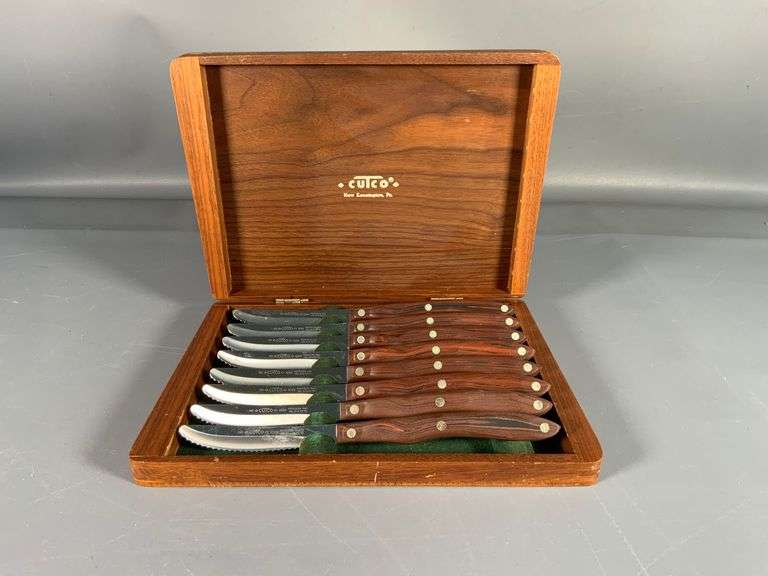 Complete Set of Cutco Steak Knives in Case (8) Coastal Downsizing LLC