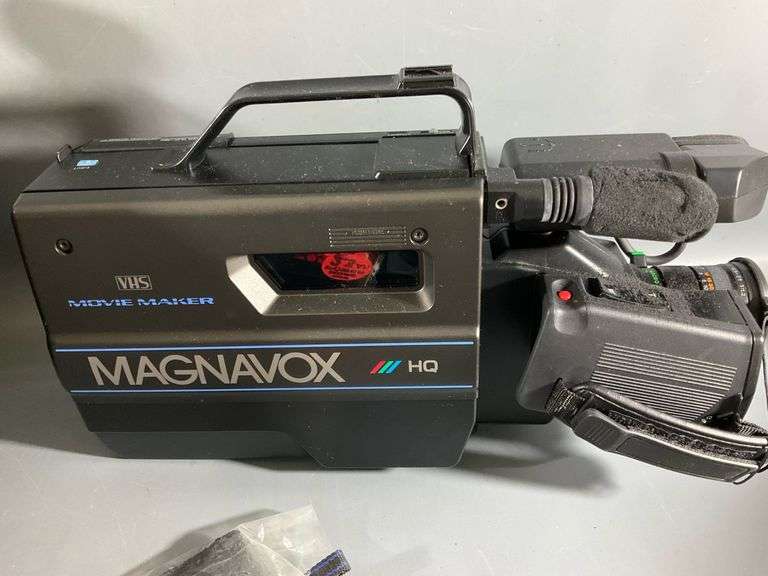 Vintage Magnavox VHS Video Movie Maker Model VR9240AV01, Has Manual