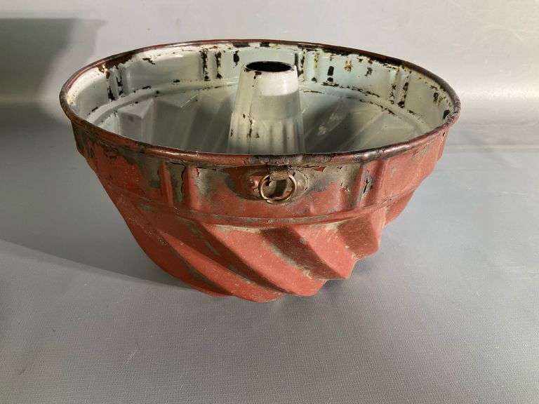 18801890 Victorian Bundt Cake Pan Coastal Downsizing LLC
